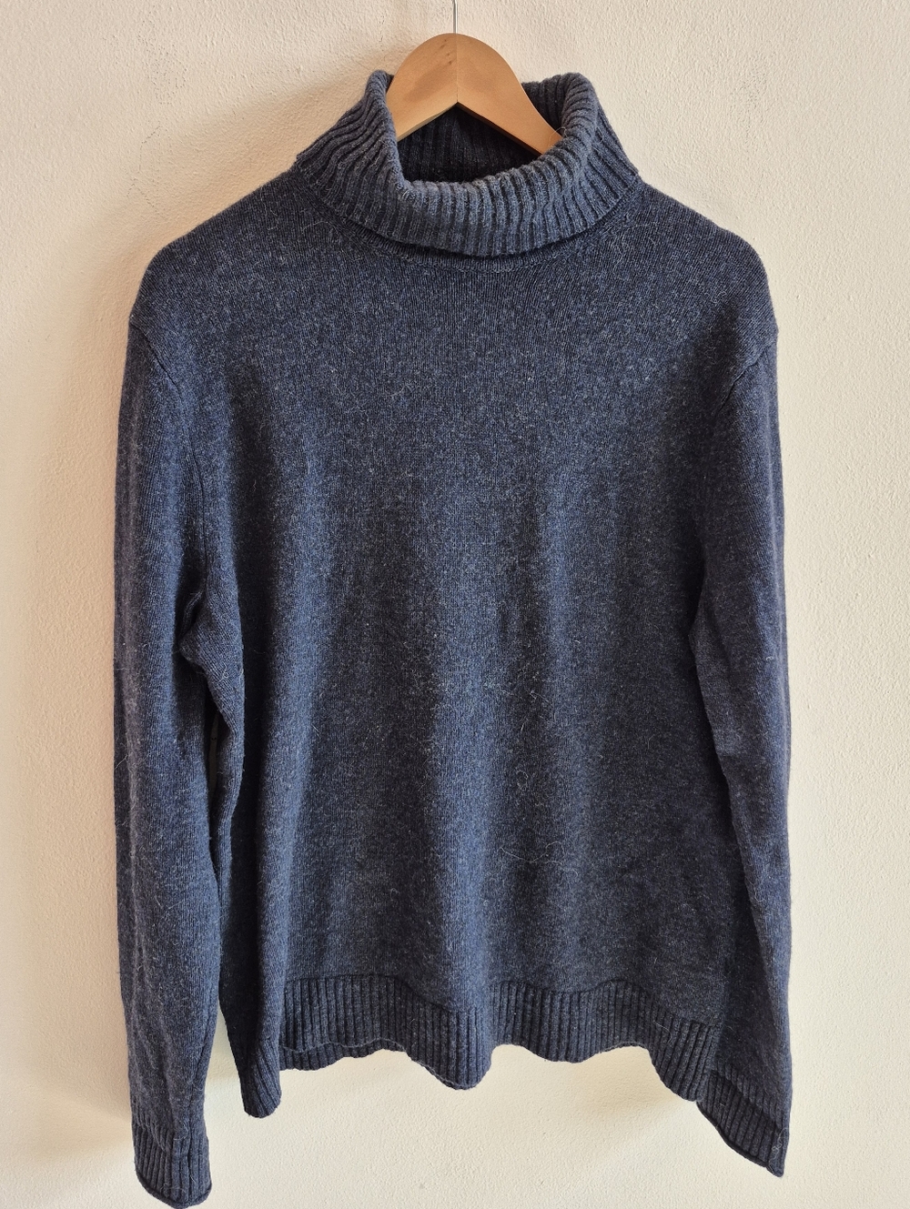 Banana Republic Merino Wool (80%) Turtle Neck Sweater Dark Blue Mens Large